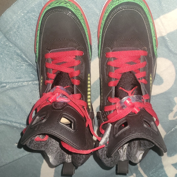 Size 10.5 Nike Jordan SPIZIKEs Varsity Red - Picture 3 of 4